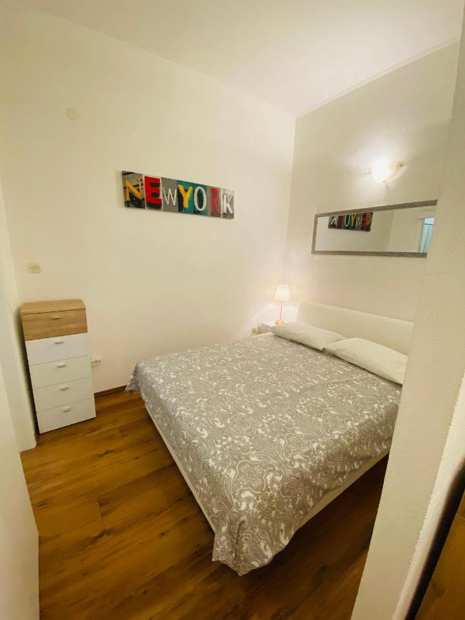 Apartment Lovrekovic Split Buitenkant foto